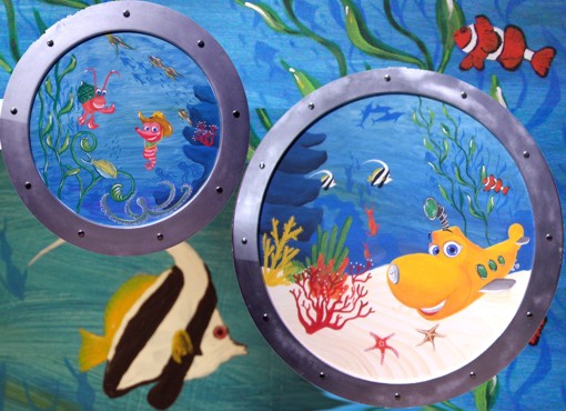 Wandmalerei: Unterwasserwelt, mobiles Wandbild in Bullaugenform, Durchmesser 1,20m und 0,80m, Mutter-Kind-Klinik, Großenbrode, 2008